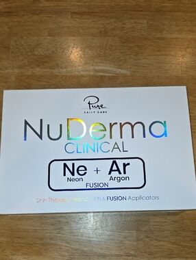 Pure NuDerma Clinical Neon + Argon Skin Therapy Wand - White